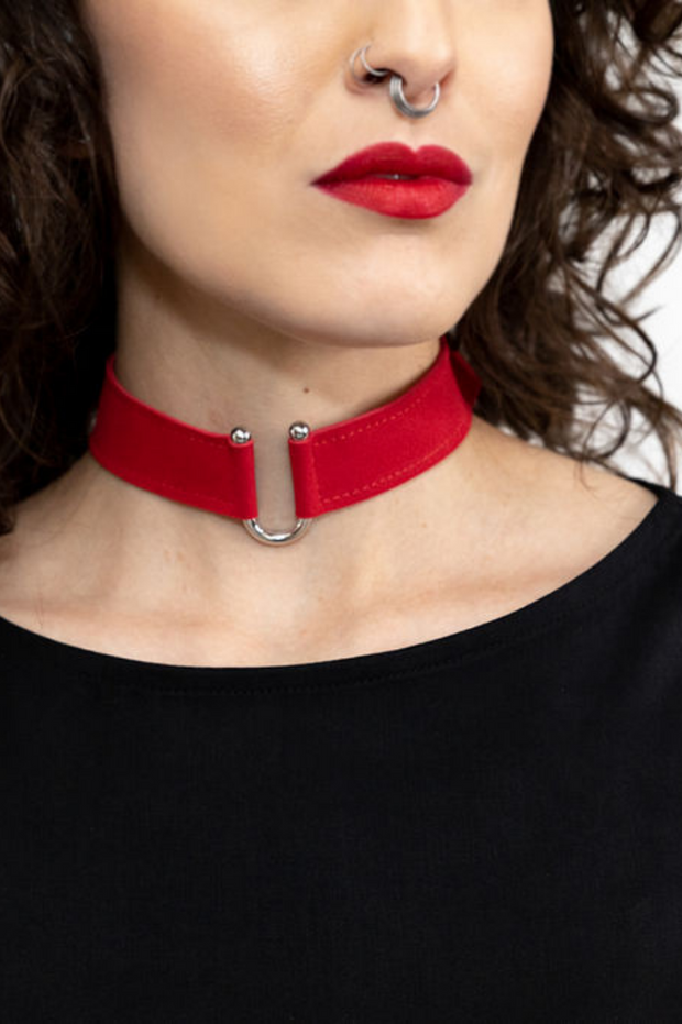 goth gothy gothic edgy dark alt fashion tencel sustainable organic cotton ethical clothing womenswear red suede collar necklace jewelry silver